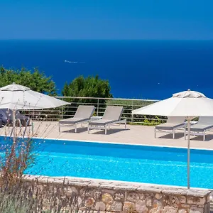 Villa Blue Horizon, Tzamarelata